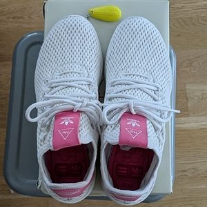 Adidas x Pharrell Tennis Hu Sz 6 White/Solar Pink